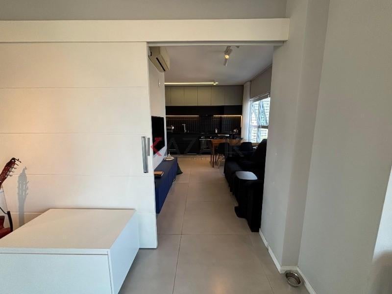 Apartamento à venda no Brooklin Paulista, São Paulo-SP: 1 suíte, 1 sala, 2 banheiros, 1 vaga de gar