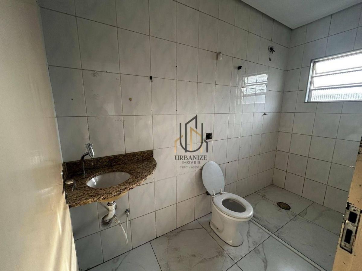SALÃO COMERCIAL DE 380 M2 PARA LOCAÇÃO – EM CIMA DA PADOCA DE PARELHEIROS (CENTRO)