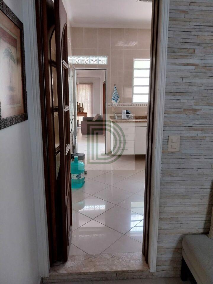Casa ao lado do Metrô Butantã – Espaço, Conforto e Localização Perfeita!