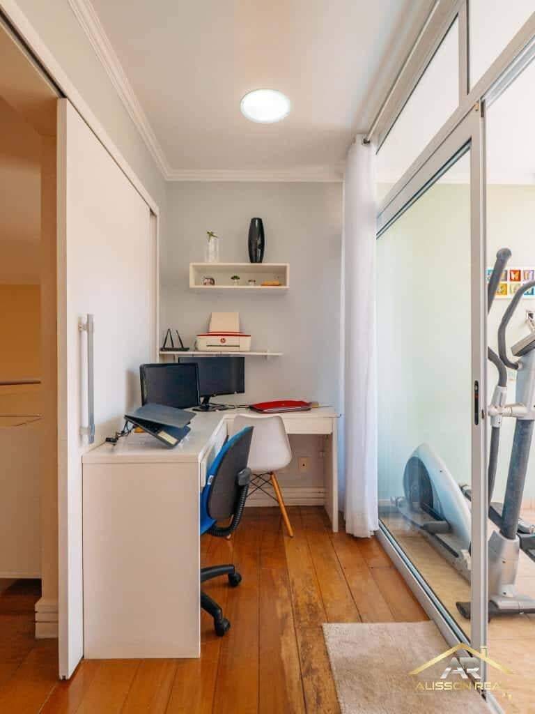 Casa de Alto padrão de 450m², 6 Suítes, 8 Wc e 6 Vagas no Pq. dos Príncipes