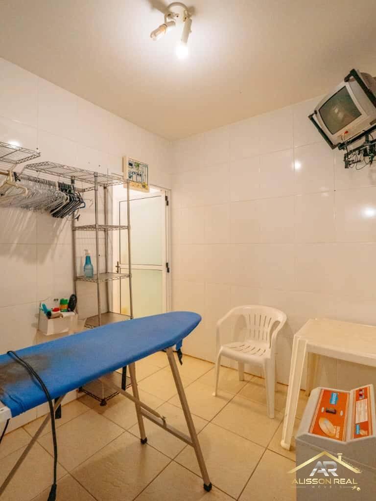 Casa de Alto padrão de 450m², 6 Suítes, 8 Wc e 6 Vagas no Pq. dos Príncipes