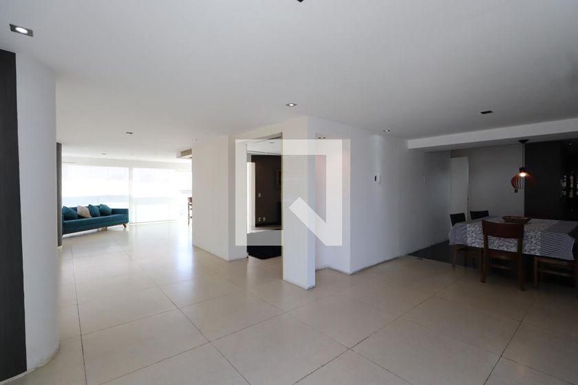 Apartamento à Venda – Tatuapé, 4 Quartos, 265 m² – São Paulo