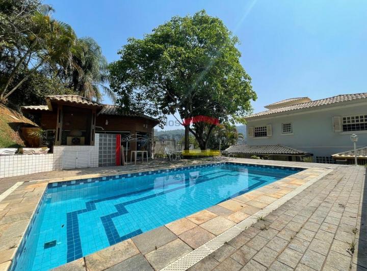 CASA PARA LOCAÇÃO EM CONDOMINIO