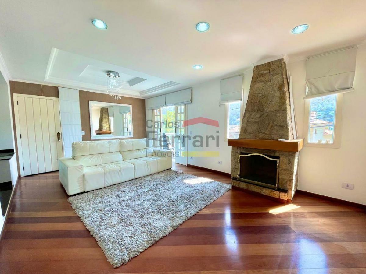 CASA PARA LOCAÇÃO EM CONDOMINIO