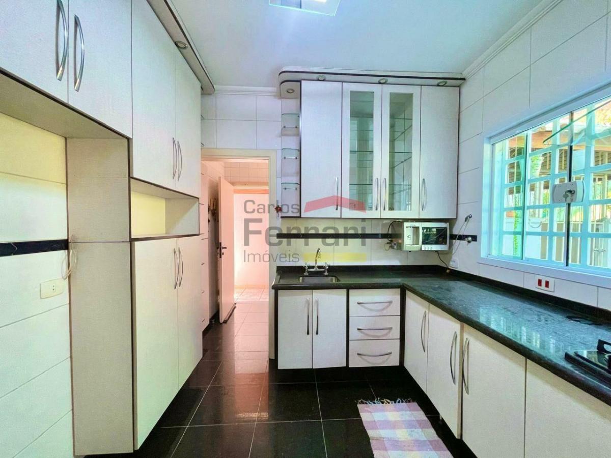 CASA PARA LOCAÇÃO EM CONDOMINIO