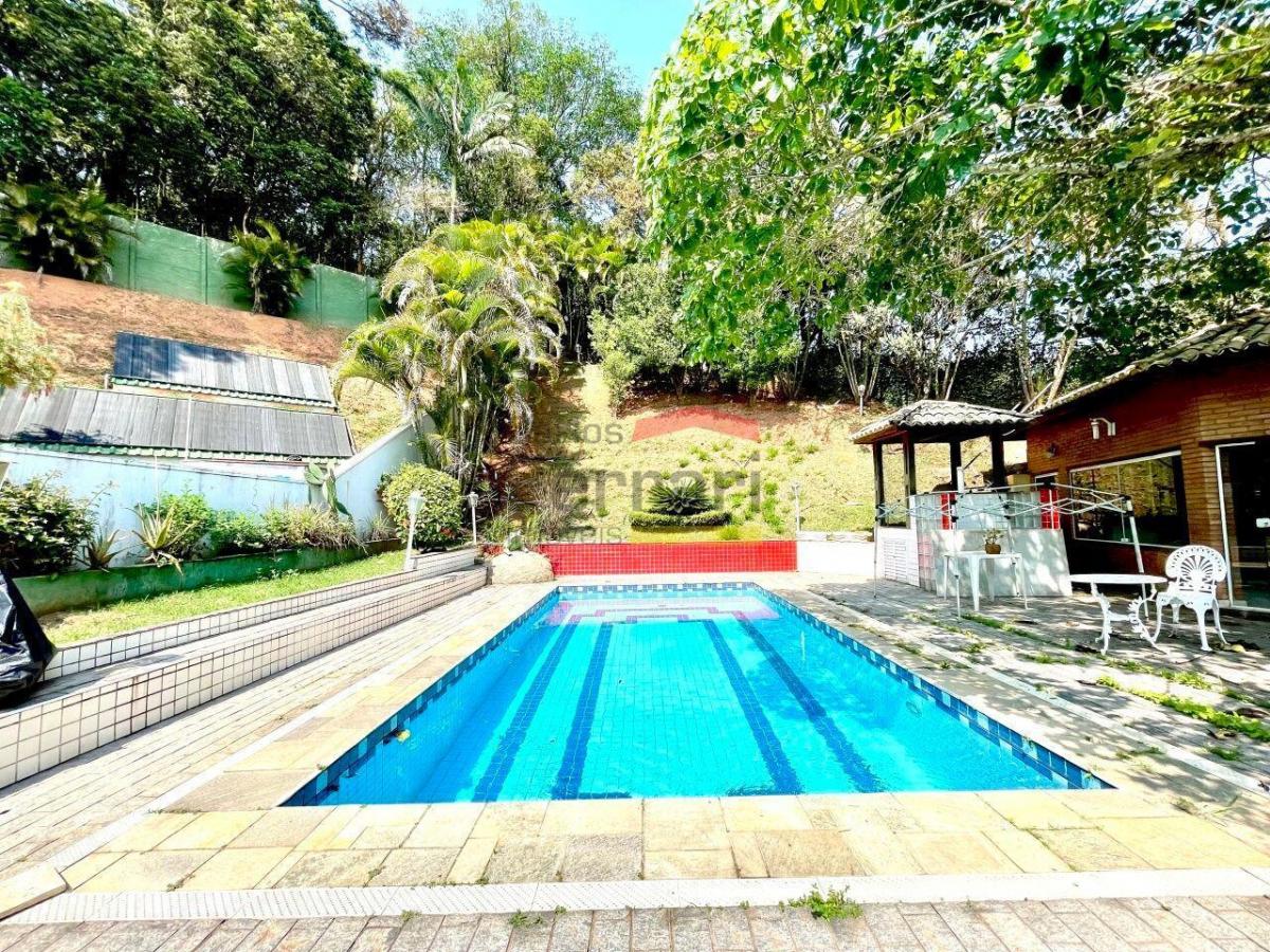 CASA PARA LOCAÇÃO EM CONDOMINIO