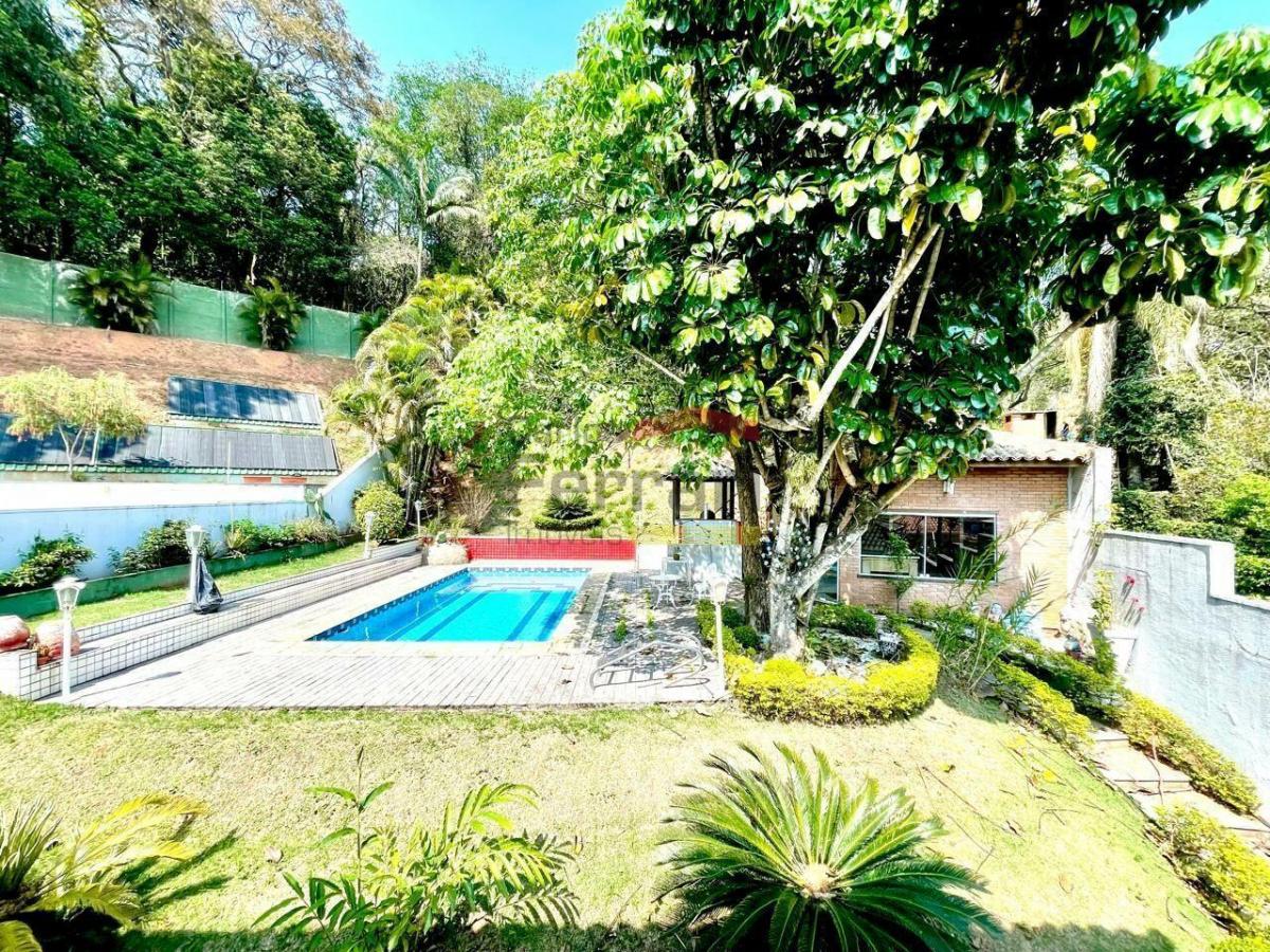 CASA PARA LOCAÇÃO EM CONDOMINIO