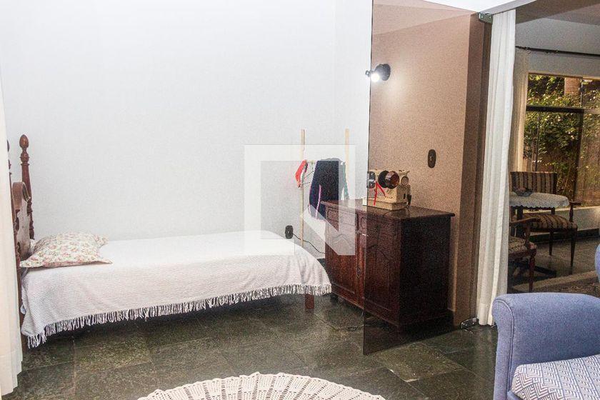 Casa à Venda – Interlagos, 6 Quartos, 690 m² – São Paulo