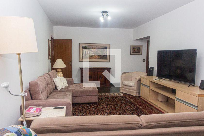 Casa à Venda – Interlagos, 6 Quartos, 690 m² – São Paulo