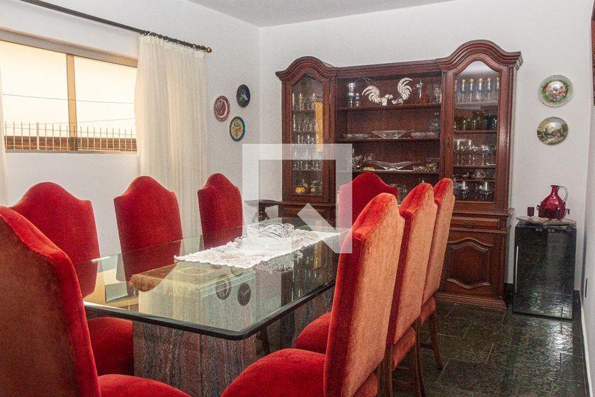 Casa à Venda – Interlagos, 6 Quartos, 690 m² – São Paulo