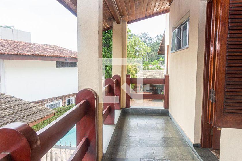 Casa à Venda – Interlagos, 6 Quartos, 690 m² – São Paulo