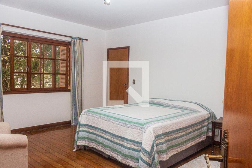 Casa à Venda – Interlagos, 6 Quartos, 690 m² – São Paulo