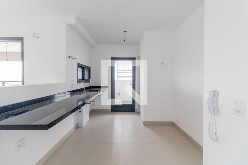 Apartamento à Venda – Vila Madalena, 3 Quartos, 195 m² – São Paulo