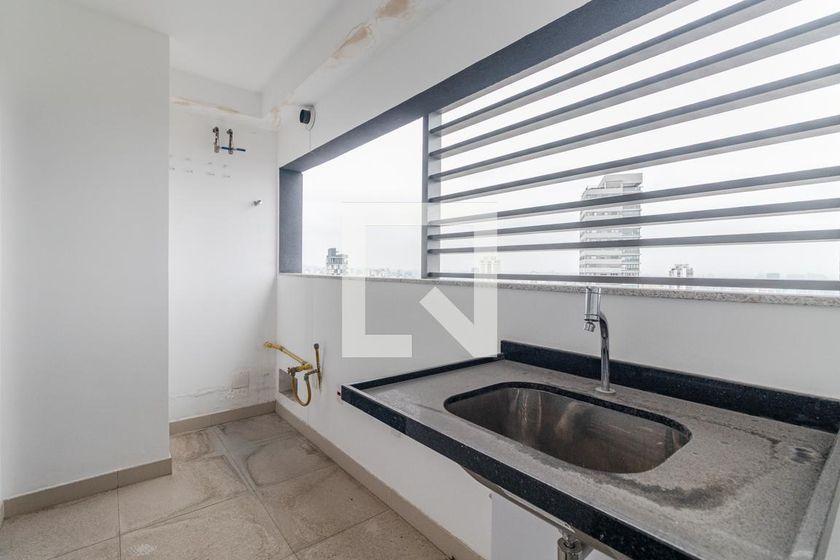 Apartamento à Venda – Vila Madalena, 3 Quartos, 195 m² – São Paulo
