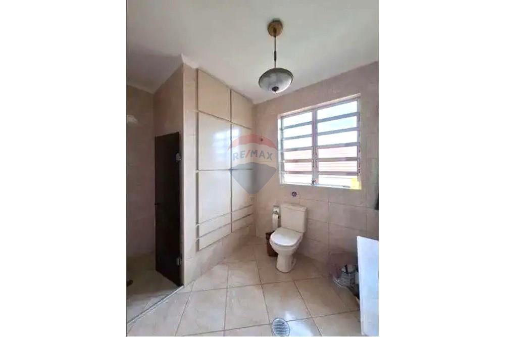 Casa com 4 dormitórios e Piscina em Santana!