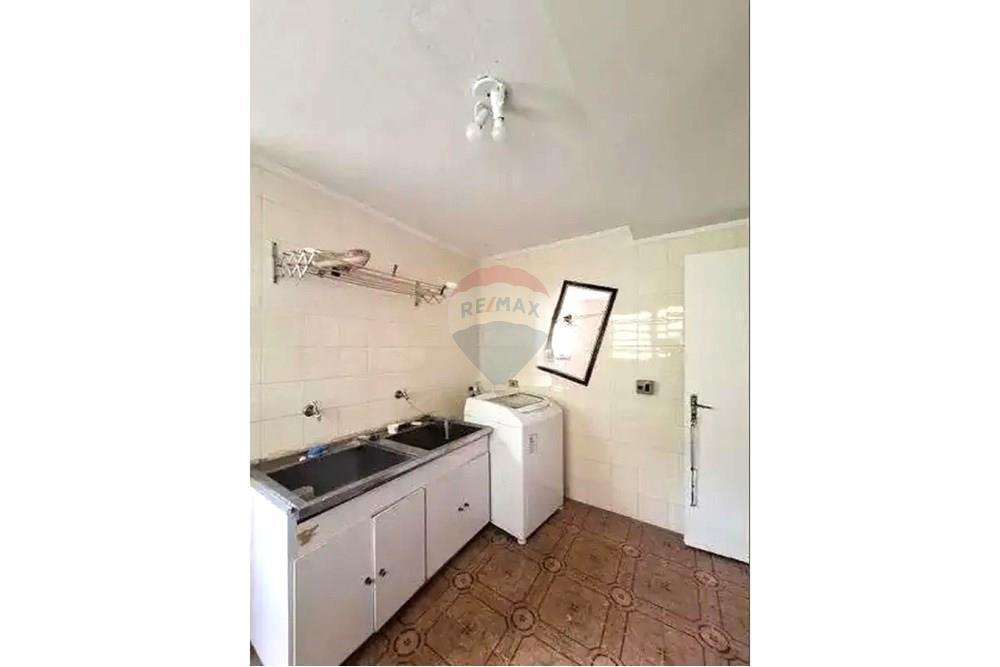 Casa com 4 dormitórios e Piscina em Santana!