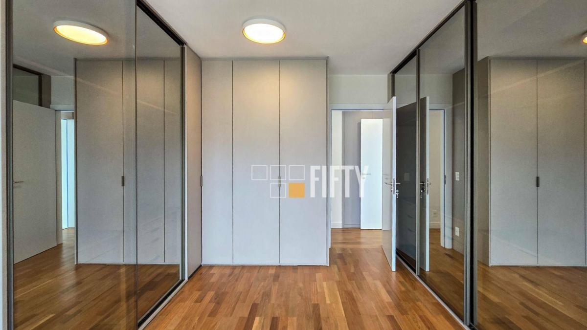 Apartamento novo, à venda, com 186m², 3 suítes, varanda integrada e 3 vagas – Panamby – SP