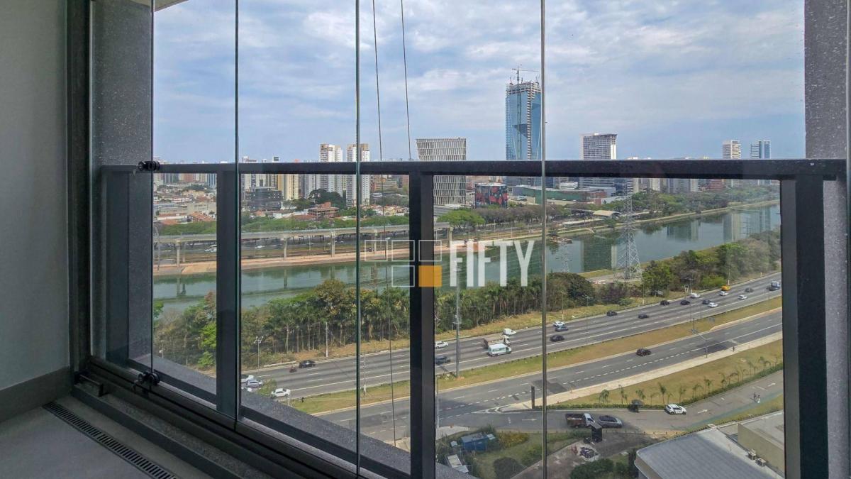 Apartamento novo, à venda, com 186m², 3 suítes, varanda integrada e 3 vagas – Panamby – SP
