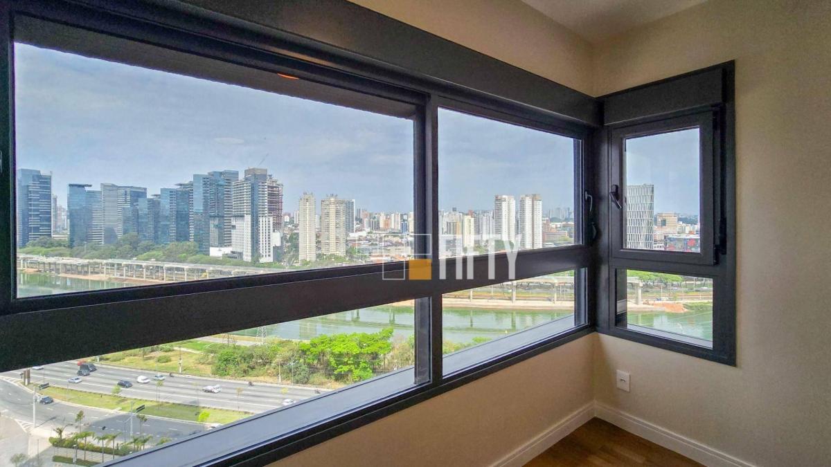 Apartamento novo, à venda, com 186m², 3 suítes, varanda integrada e 3 vagas – Panamby – SP