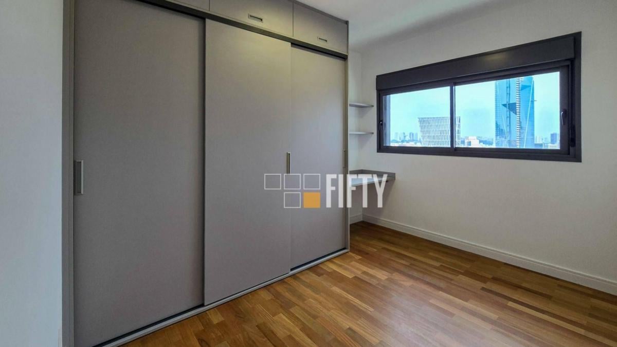 Apartamento novo, à venda, com 186m², 3 suítes, varanda integrada e 3 vagas – Panamby – SP