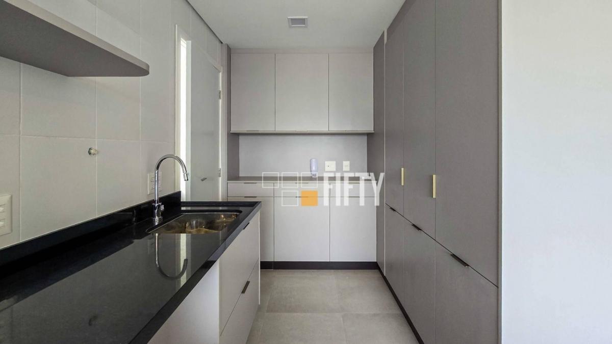 Apartamento novo, à venda, com 186m², 3 suítes, varanda integrada e 3 vagas – Panamby – SP