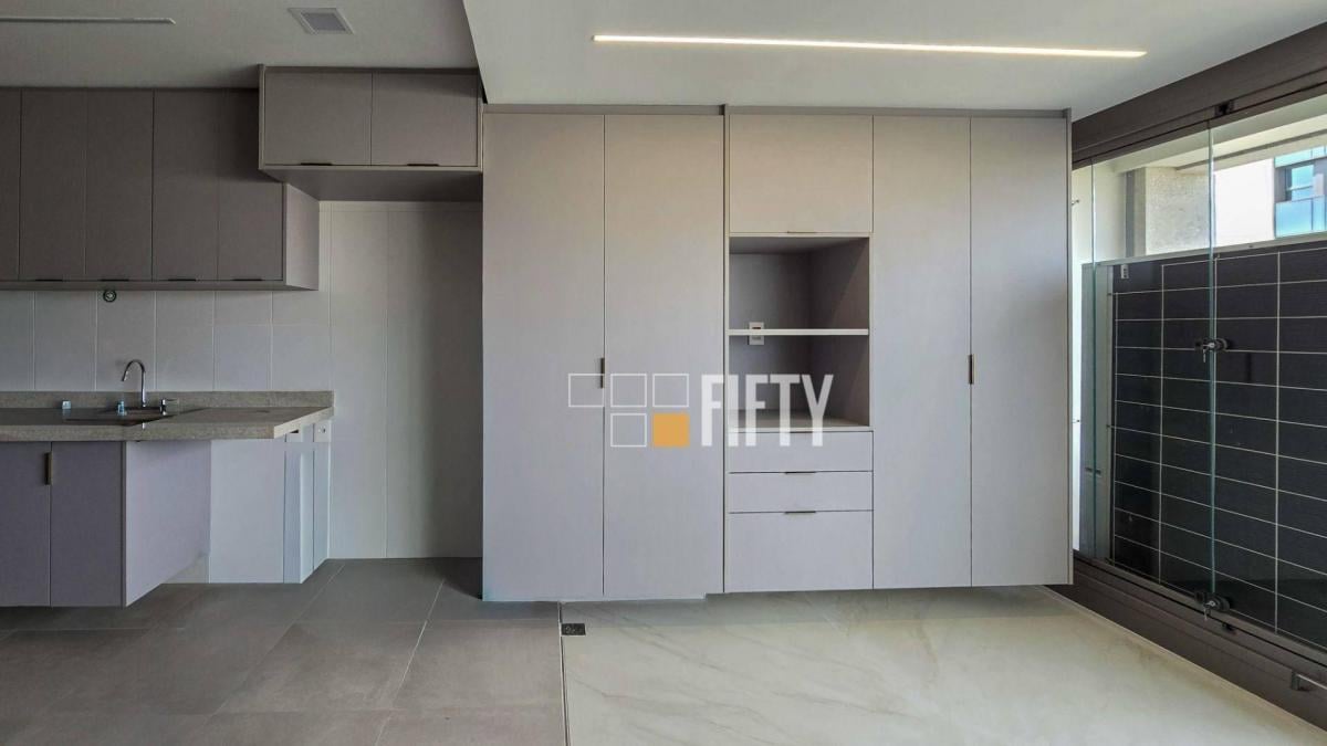Apartamento novo, à venda, com 186m², 3 suítes, varanda integrada e 3 vagas – Panamby – SP