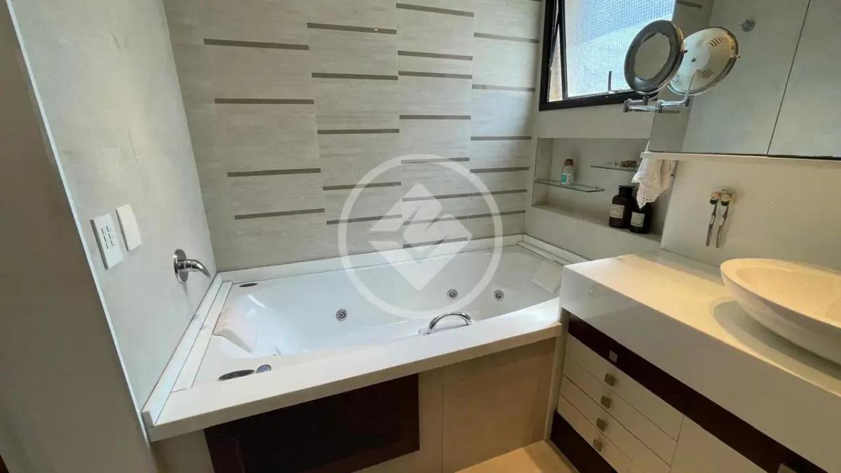 Cobertura – 4 Quartos – 3 suítes – Morumbi