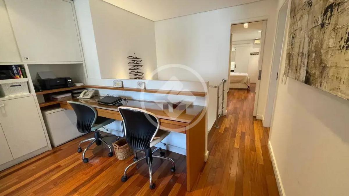 Cobertura – 4 Quartos – 3 suítes – Morumbi