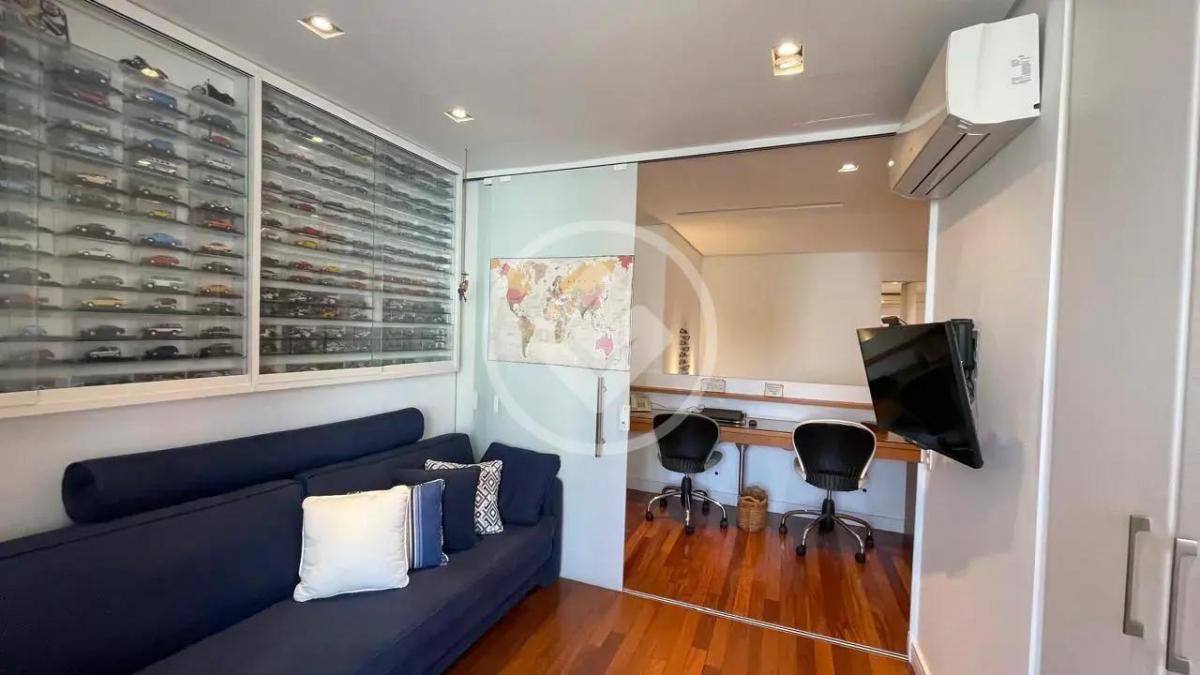 Cobertura – 4 Quartos – 3 suítes – Morumbi