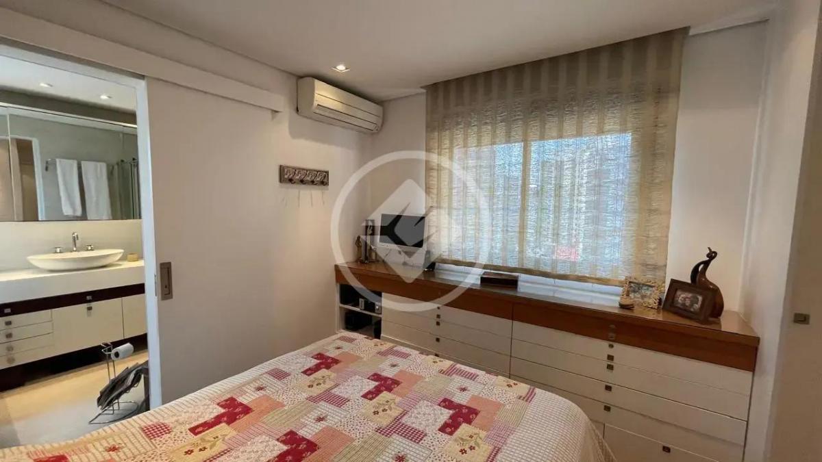 Cobertura – 4 Quartos – 3 suítes – Morumbi