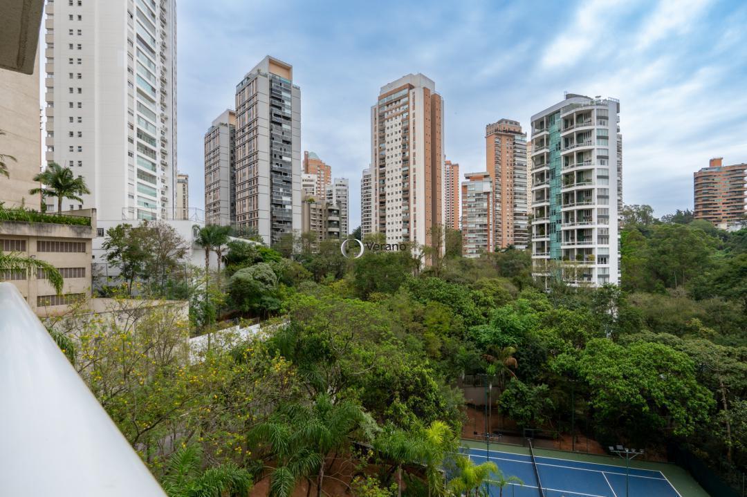 Apartamento à venda em São Paulo, Jardim Fonte do Morumbi – Com chu