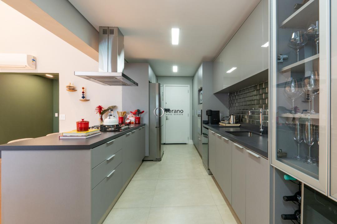 Apartamento à venda em São Paulo, Jardim Fonte do Morumbi – Com chu