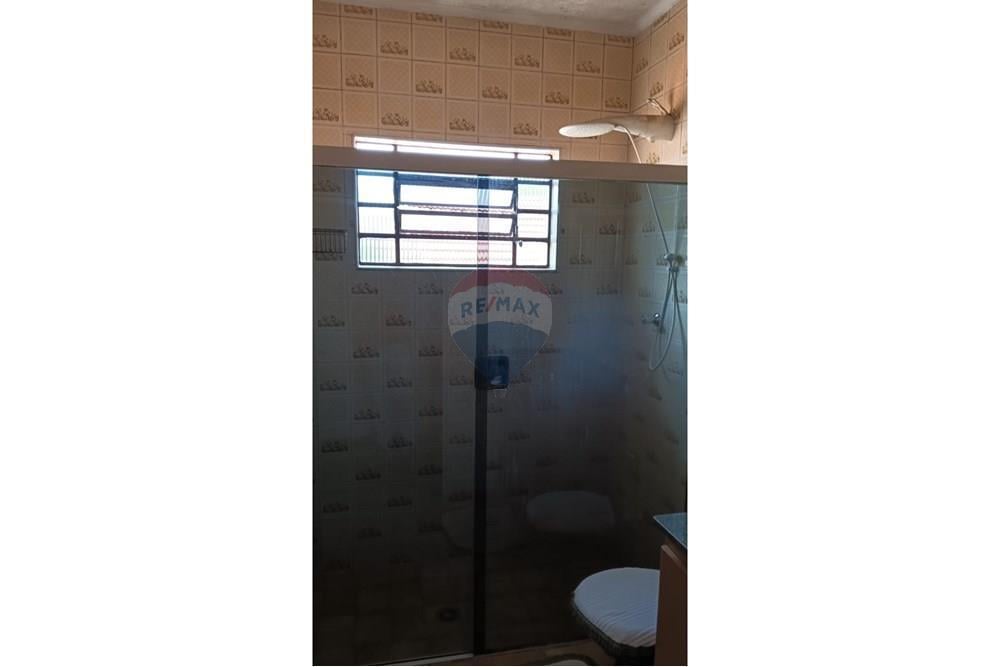 Sobrado à Venda Zona Norte próximo ao metrô 3 dormitórios 2 suites 3 vagas