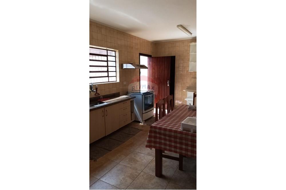 Sobrado à Venda Zona Norte próximo ao metrô 3 dormitórios 2 suites 3 vagas