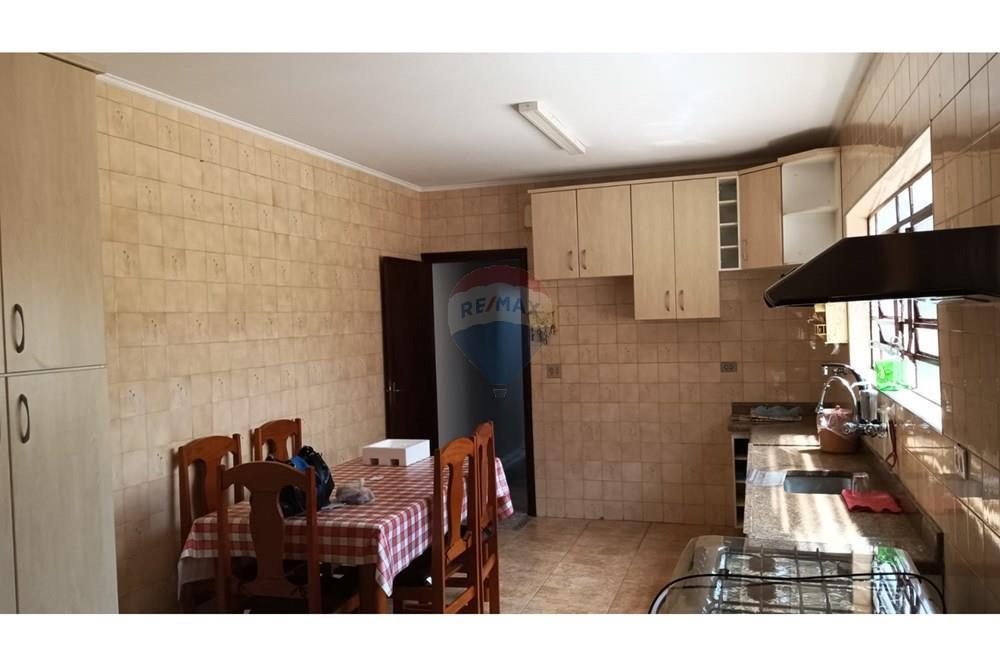 Sobrado à Venda Zona Norte próximo ao metrô 3 dormitórios 2 suites 3 vagas
