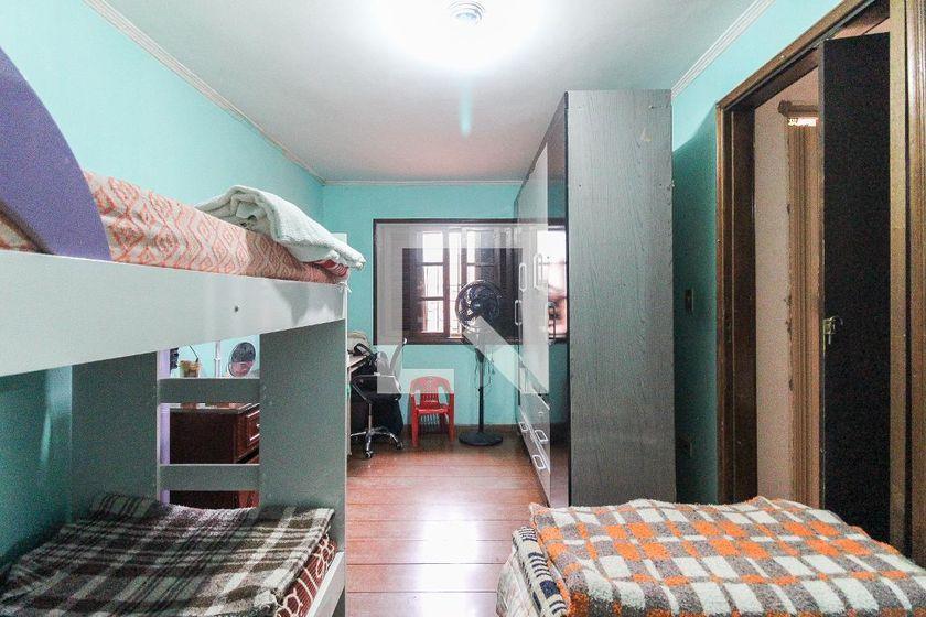 Casa à Venda – Itaquera, 2 Quartos, 88 m² – São Paulo