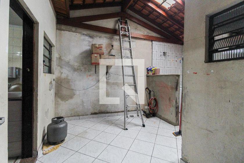 Casa à Venda – Itaquera, 2 Quartos, 88 m² – São Paulo