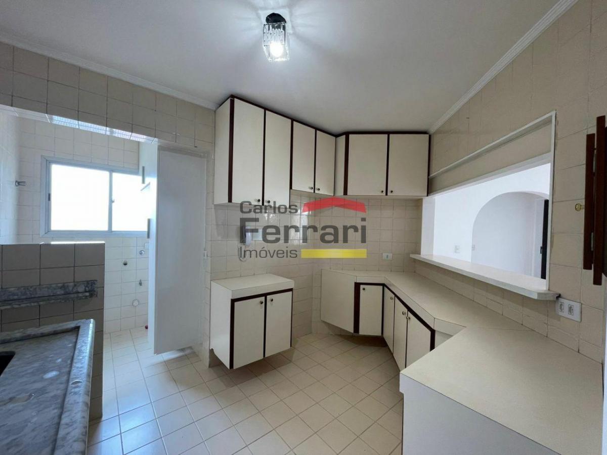 Rua Copacana com 3 quartos !