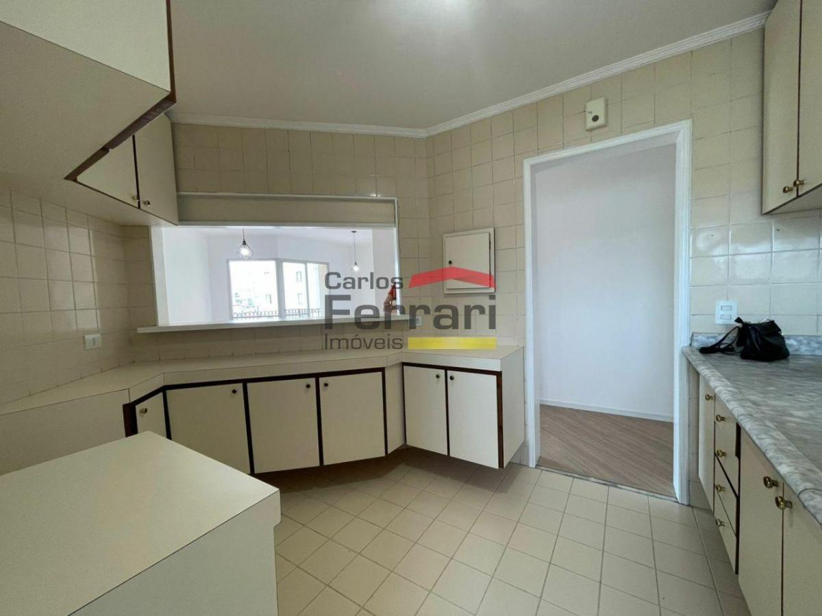 Rua Copacana com 3 quartos !
