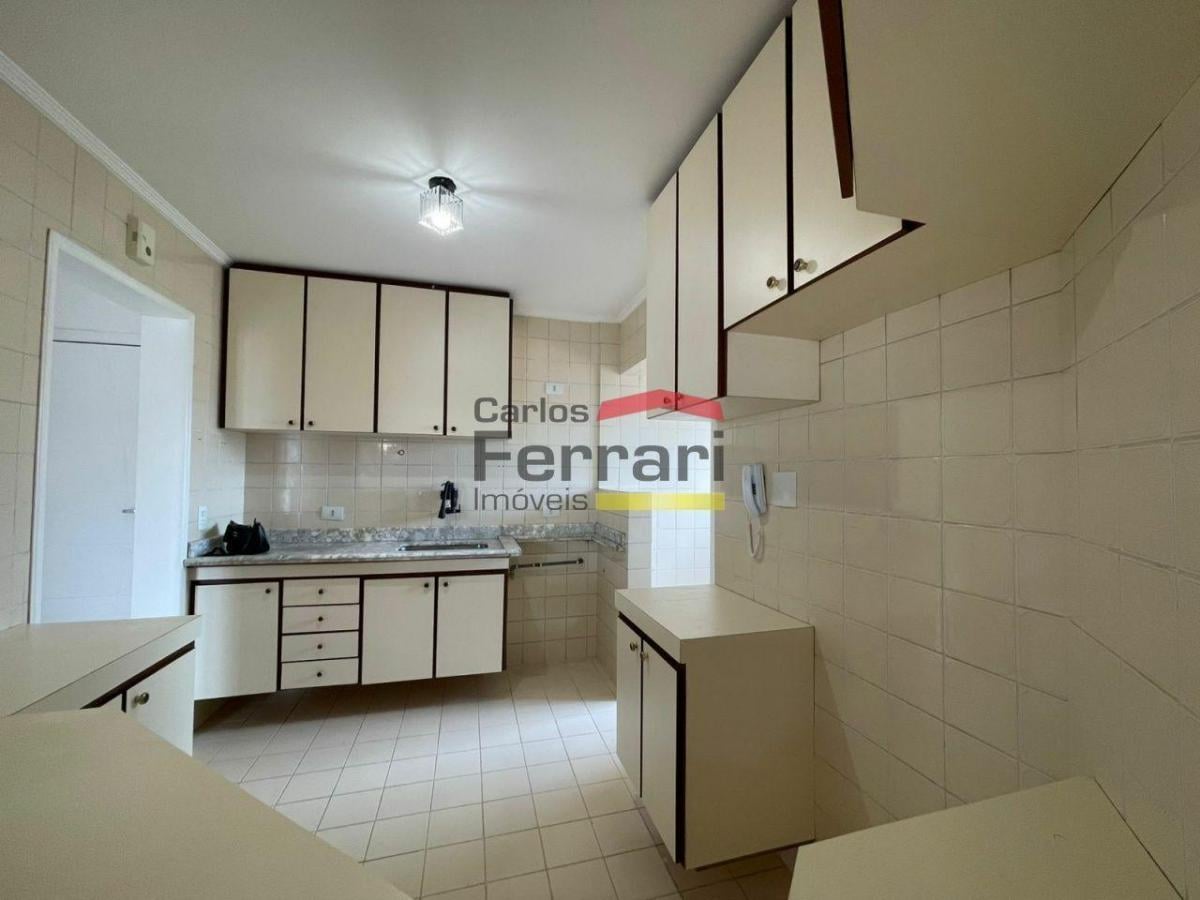 Rua Copacana com 3 quartos !