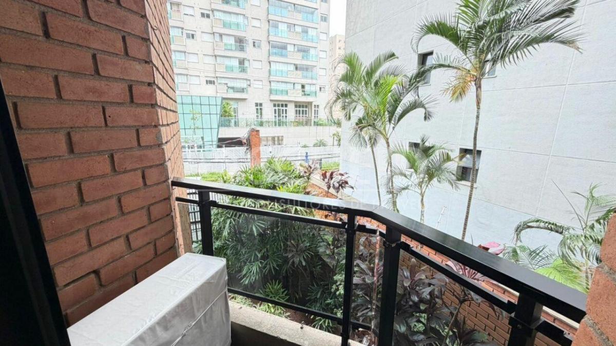 Apartamento para locação no Brooklin, com 3 quartoss e 2 vagas.