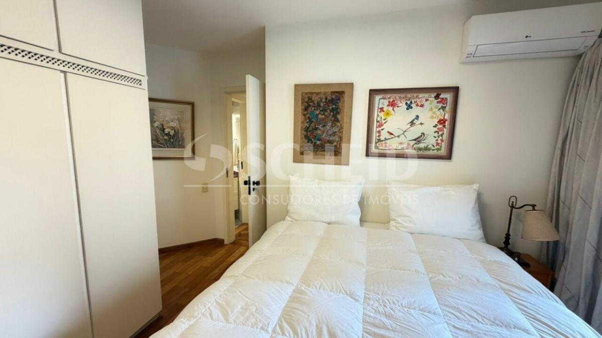 Apartamento para locação no Brooklin, com 3 quartoss e 2 vagas.