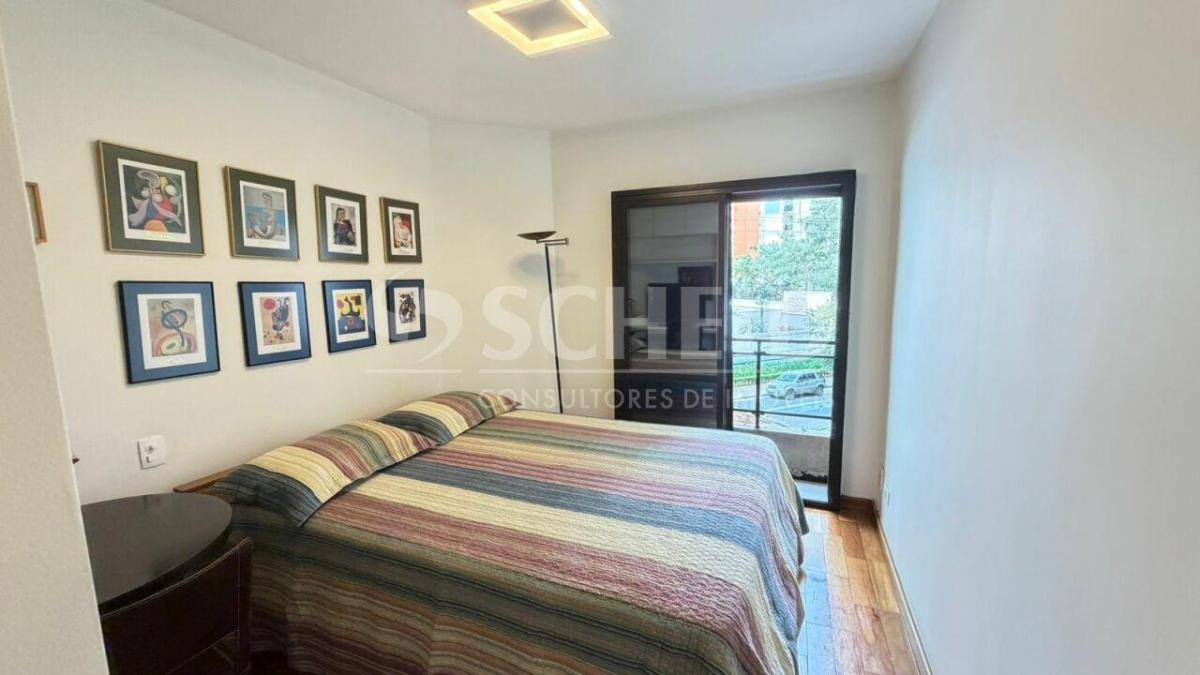 Apartamento para locação no Brooklin, com 3 quartoss e 2 vagas.