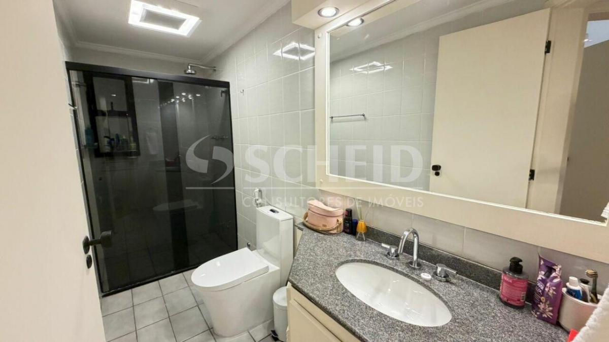 Apartamento para locação no Brooklin, com 3 quartoss e 2 vagas.