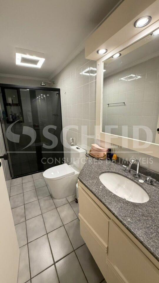 Apartamento para locação no Brooklin, com 3 quartoss e 2 vagas.