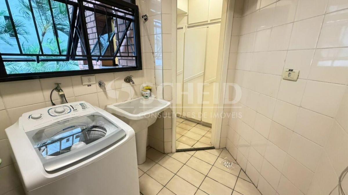 Apartamento para locação no Brooklin, com 3 quartoss e 2 vagas.