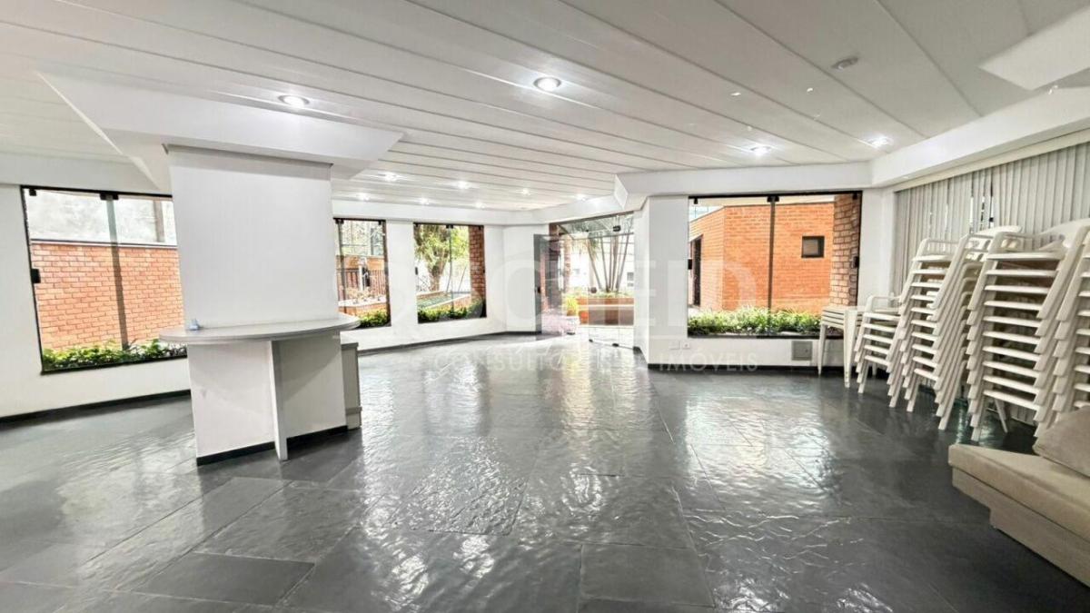 Apartamento para locação no Brooklin, com 3 quartoss e 2 vagas.