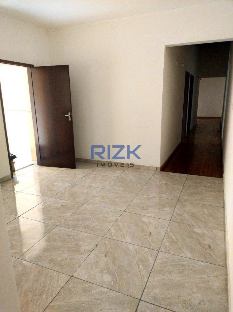 Imoveis – em Cambuci