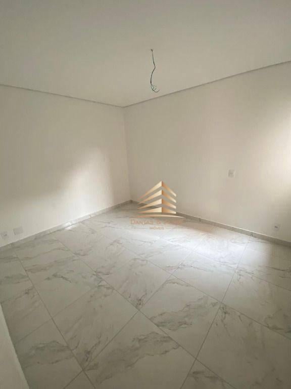 Sobrado À Venda com 3 dormitórios, 1 Suíte, 2 Vaga, – Jardim Santa Inês- São Paulo/SP