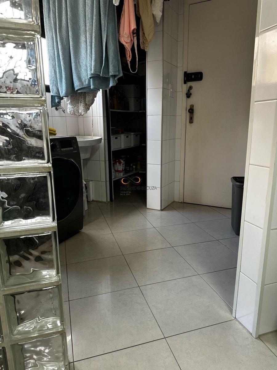 Apartamento à venda em Santana, São Paulo-SP: 3 quartos, 1 suíte, 2 salas, 2 banheiros, 2 vagas de g
